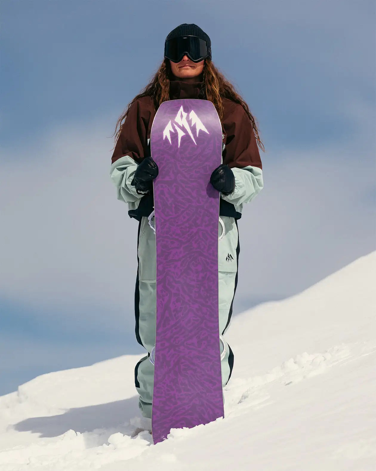 Women's Airheart 2.0 Snowboard | Jones Women's Airheart 2.0 Snowboard Jones Snowboards High Performance