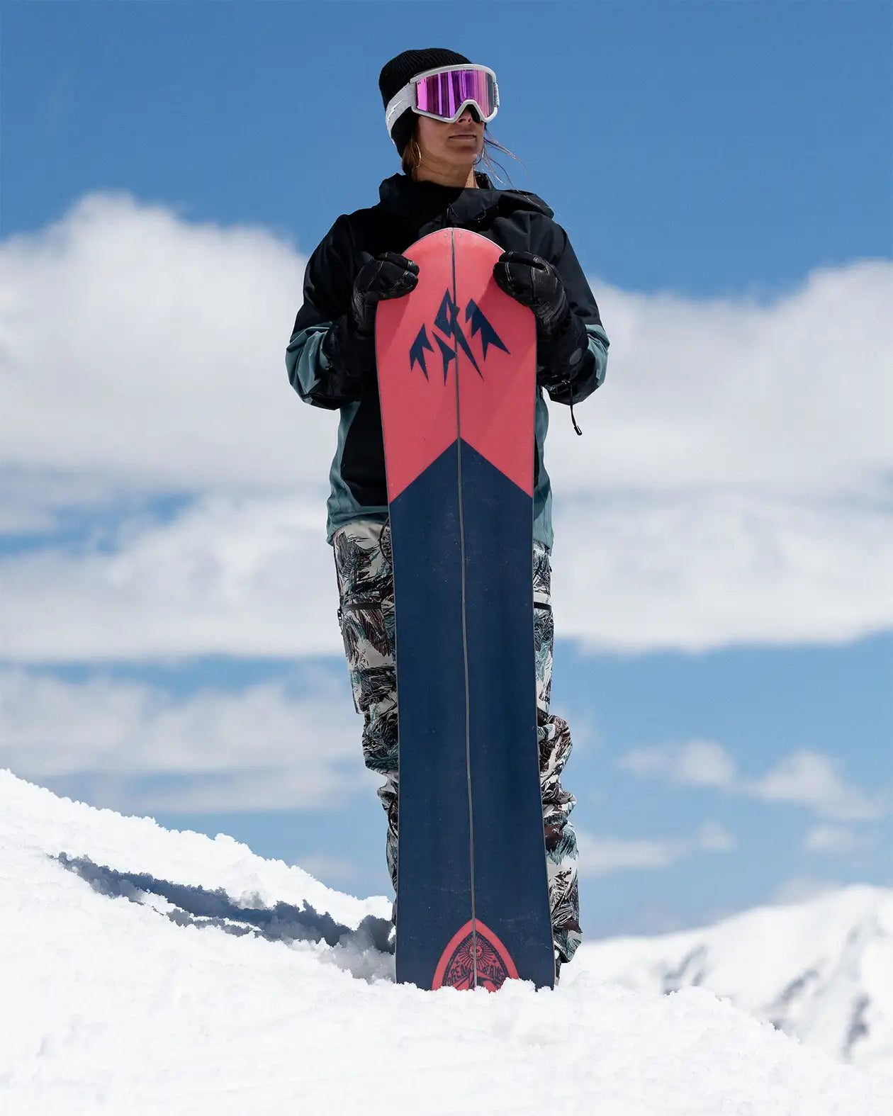 Women's Dream Weaver 2.0 Splitboard | Jones Women's Dream Weaver 2.0 Splitboard Jones Snowboards High Performance