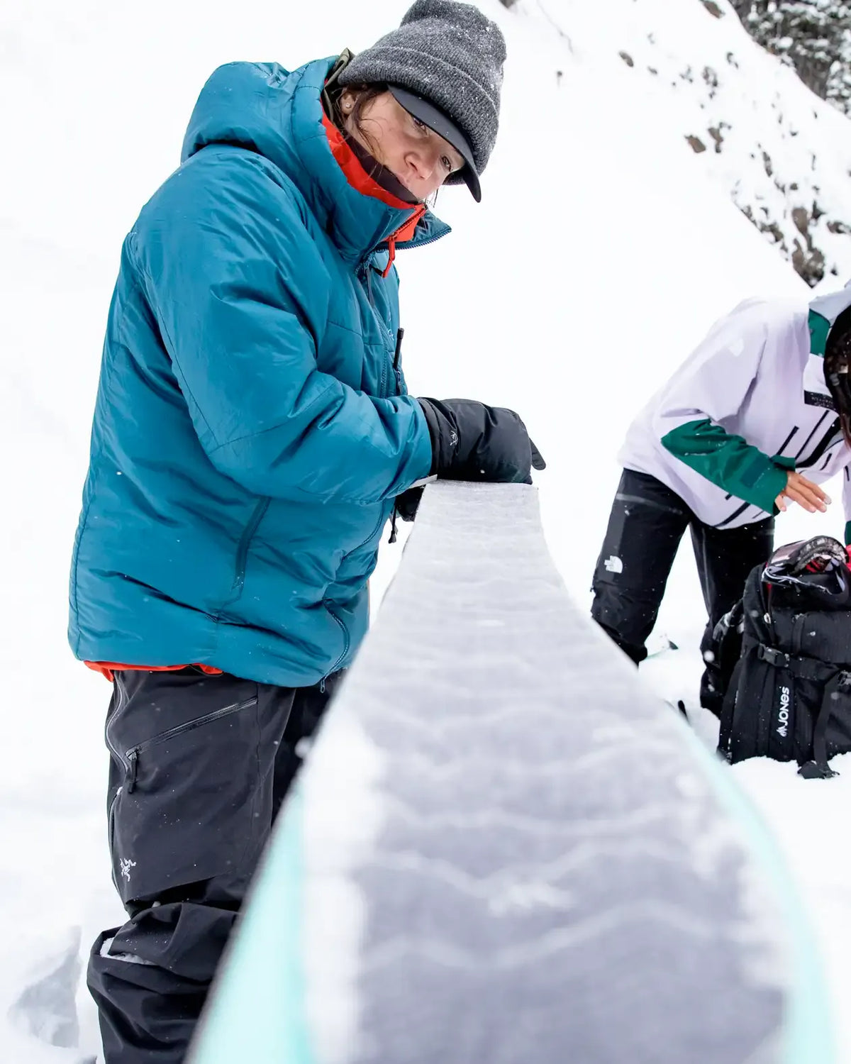 Trim-to-Fit Nomad Pro Splitboard Skins | Jones