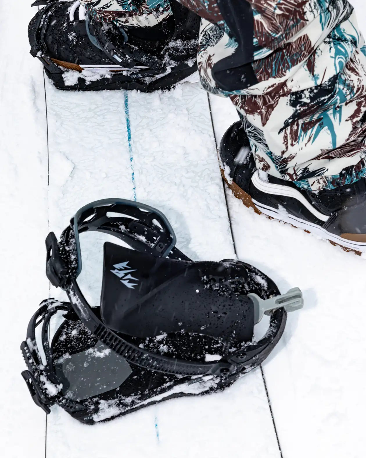 Jones Mercury FASE Snowboard Bindings 2027 – THE SKI MONSTER